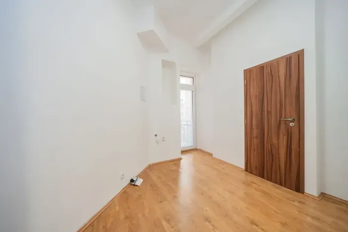 Pronájem bytu 2+kk, Praha - Vršovice, Vršovická, 48 m2