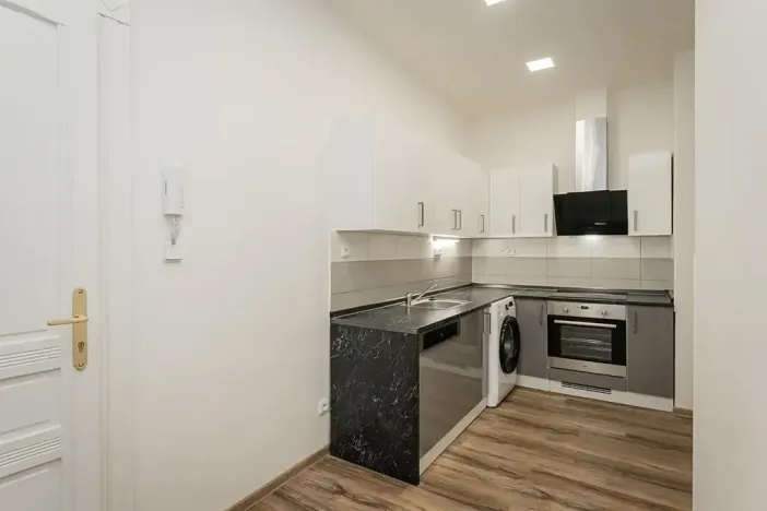 Pronájem kanceláře, Praha - Vinohrady, Mánesova, 52 m2