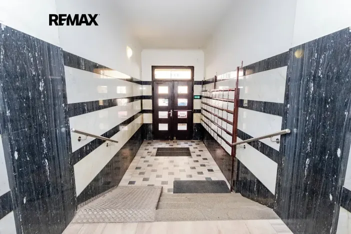 Prodej bytu 2+1, Praha - Žižkov, Lucemburská, 52 m2