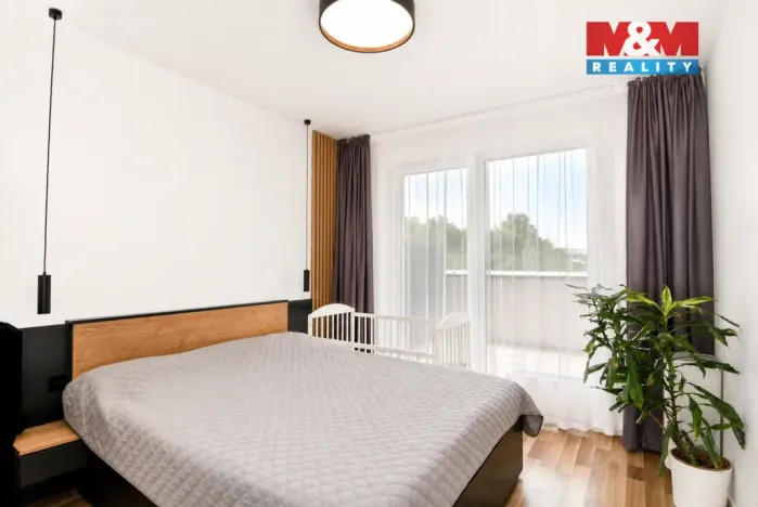 Prodej bytu 4+kk, Praha, Ke kříži, 76 m2