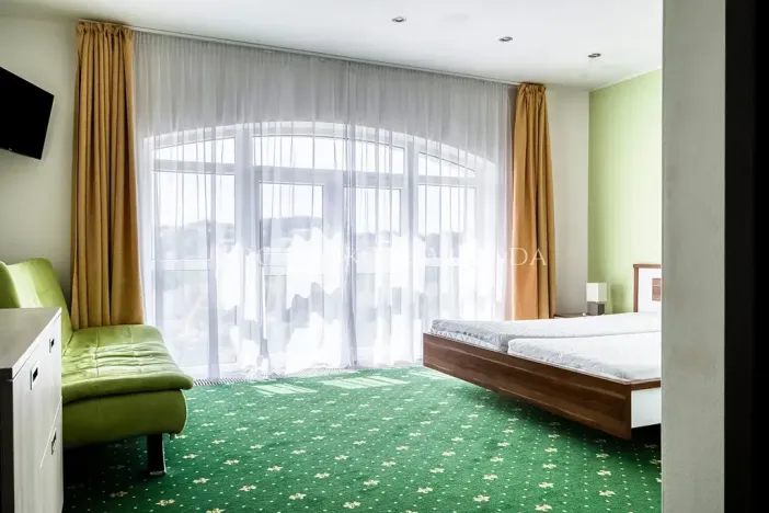 Prodej ubytování, Rosovice, 900 m2