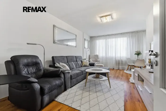 Prodej bytu 3+kk, Praha - Prosek, Vysočanská, 73 m2