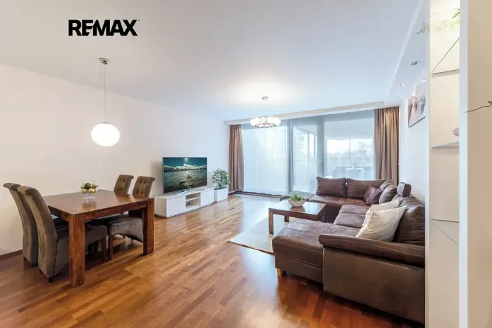 Pronájem bytu 3+kk, Praha - Žižkov, Ke kapslovně, 107 m2