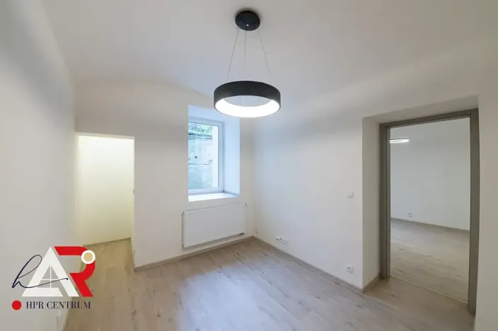 Pronájem bytu 2+1, Brno, Jiráskova, 60 m2
