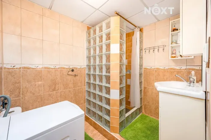 Prodej vícegeneračního domu, Hředle, 206 m2
