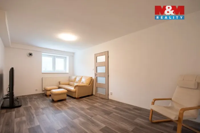 Pronájem bytu 2+1, Hradec Králové - Věkoše, Lomená, 58 m2