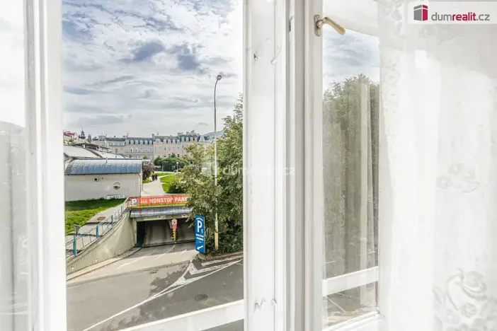 Pronájem bytu 2+1, Karlovy Vary, náměstí Dr. M. Horákové, 53 m2