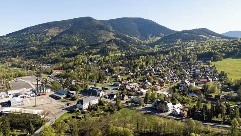 Prodej komerčního pozemku, Ostravice, 18904 m2