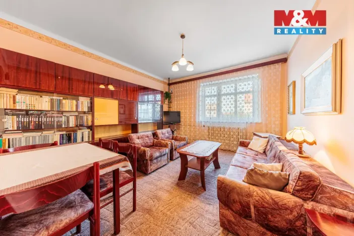 Prodej bytu 2+1, Karlovy Vary - Stará Role, Závodu míru, 59 m2