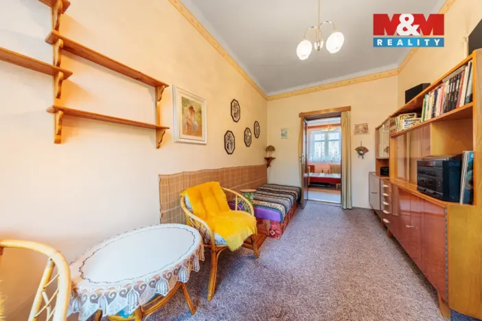 Prodej bytu 2+1, Karlovy Vary - Stará Role, Závodu míru, 59 m2