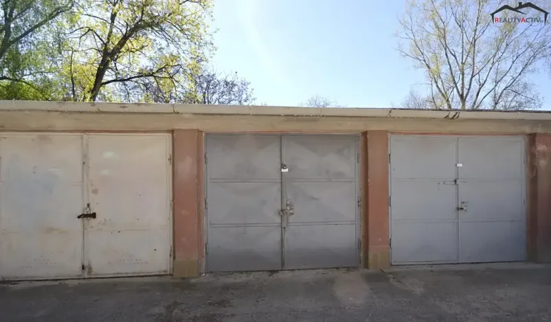 Prodej garáže, Brno, Třískalova, 18 m2