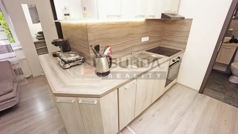 Prodej bytu 2+kk, Neratovice, 30 m2
