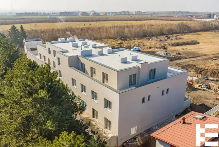 Prodej bytu 1+kk, Praha - Satalice, Za Novákovou zahradou, 32 m2