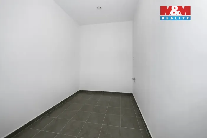 Pronájem bytu 2+kk, Plzeň, Safírová, 66 m2