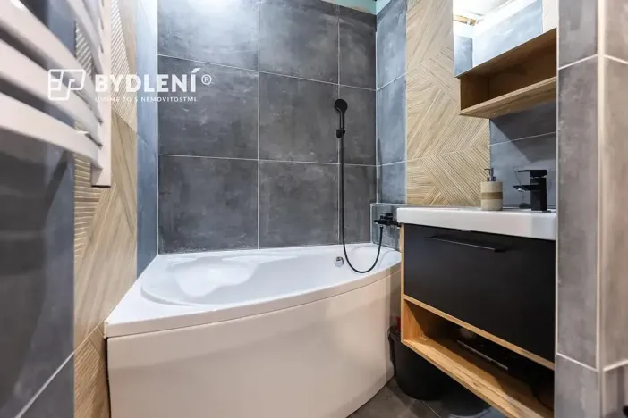 Prodej bytu 2+1, Chomutov, Palackého, 62 m2