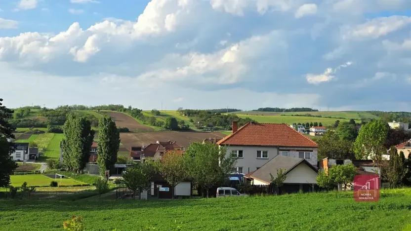 Prodej pole, Tvarožná, 1232 m2