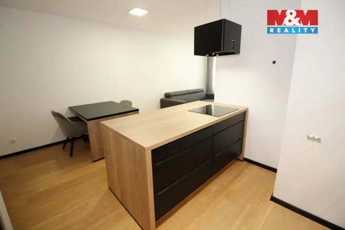 Pronájem bytu 2+kk, Horoměřice, Velvarská, 45 m2