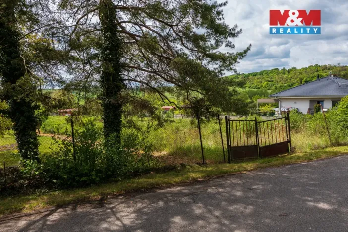 Prodej pozemku pro bydlení, Třebenice, Žlábkova, 1758 m2