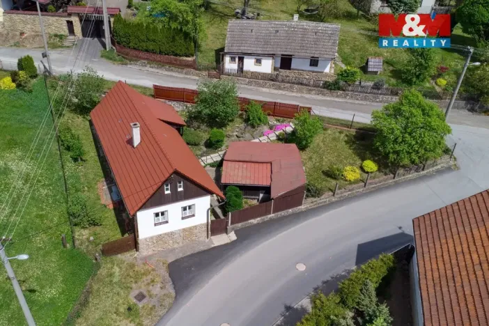 Prodej chalupy, Lešná, 50 m2