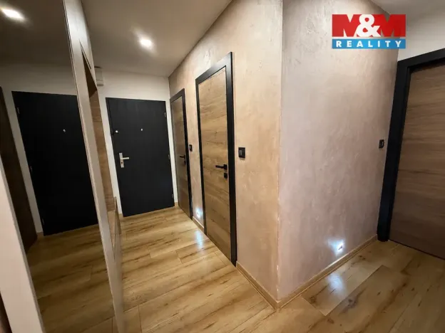 Prodej bytu 3+kk, Ostrava - Mariánské Hory, U Dvoru, 59 m2
