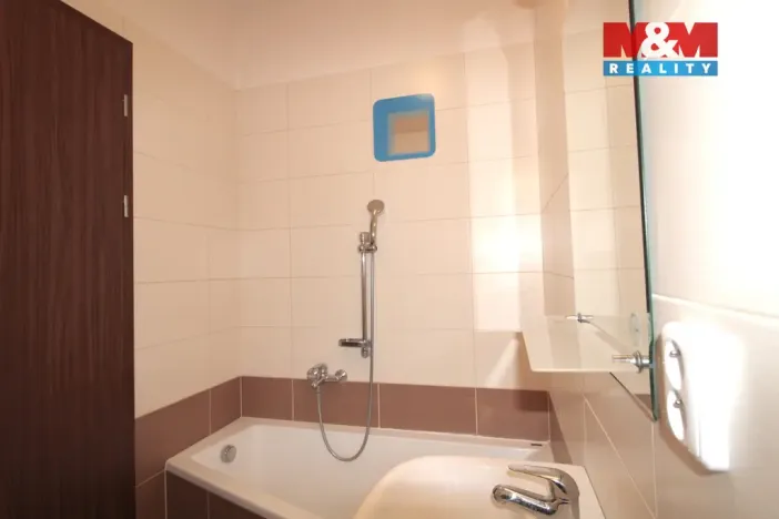 Pronájem bytu 1+kk, Kolín, Roháčova, 29 m2
