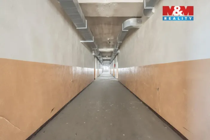 Prodej výrobních prostor, Kladno, Buštěhradská, 2602 m2