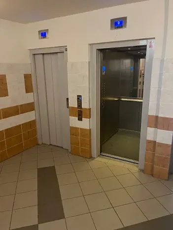 Prodej bytu 2+kk, Praha - Stodůlky, Sezemínská, 43 m2