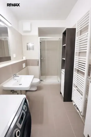 Pronájem bytu 1+kk, Praha - Letňany, Škrábkových, 33 m2