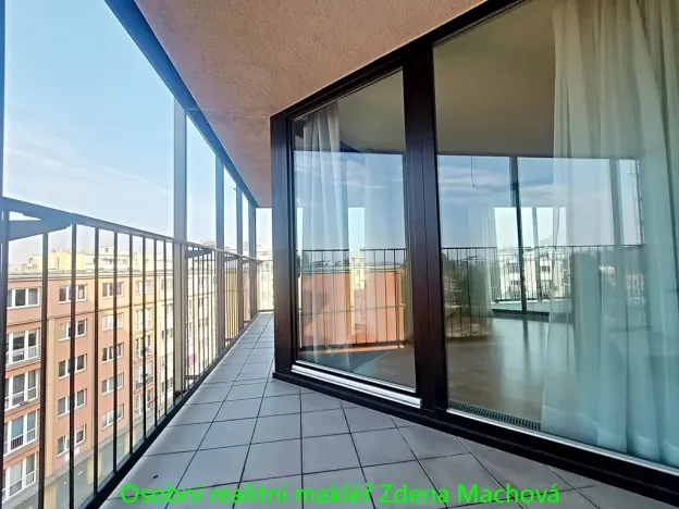 Pronájem bytu 1+kk, Praha - Žižkov, Ke kapslovně, 38 m2