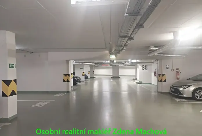 Pronájem bytu 1+kk, Praha - Žižkov, Ke kapslovně, 38 m2