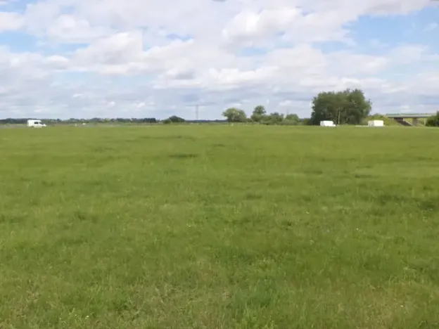 Dražba louky, Veselí nad Lužnicí, 1940 m2