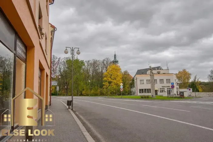 Pronájem obchodního prostoru, Nové Město nad Metují, Komenského, 105 m2