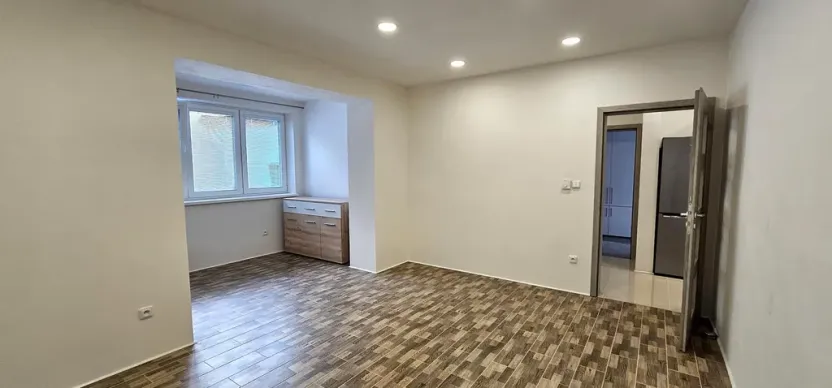 Pronájem bytu 2+kk, Rajhrad, Vrázova, 81 m2