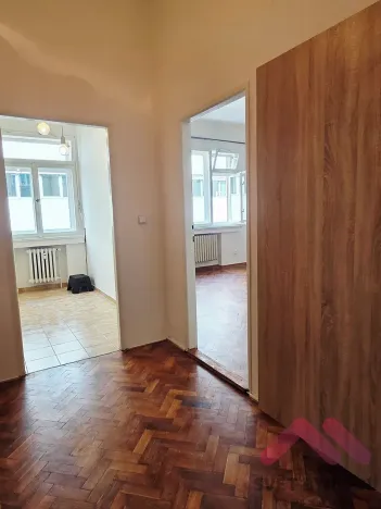 Pronájem bytu 1+1, Praha - Vinohrady, Kouřimská, 36 m2