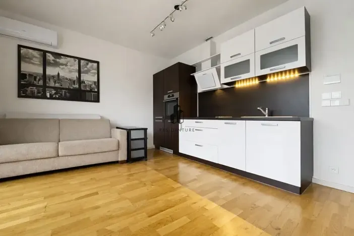 Pronájem bytu 1+kk, Praha - Libeň, Smrčkova, 32 m2