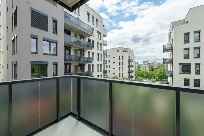 Pronájem bytu 2+kk, Praha - Hloubětín, Waltariho, 57 m2
