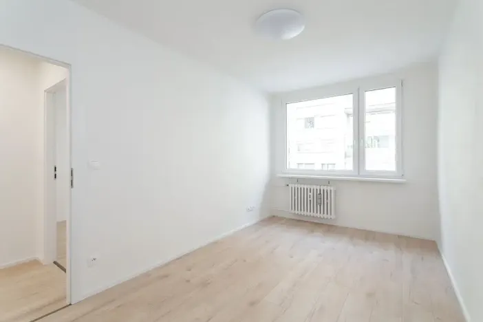 Prodej bytu 2+kk, Praha, Poznaňská, 48 m2