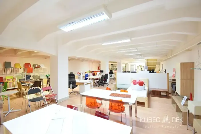 Pronájem obchodního prostoru, Tábor, Vančurova, 490 m2