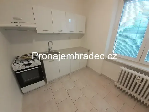 Pronájem bytu 2+1, Hradec Králové, třída SNP, 54 m2