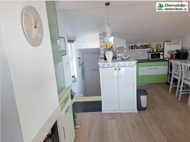 Prodej bytu 3+kk, Novalja, Chorvatsko, 67 m2