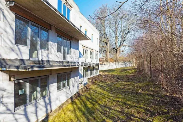 Prodej vily, Praha - Ruzyně, Staré náměstí, 1995 m2
