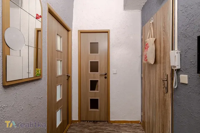 Prodej bytu 3+1, Orlová, Školní, 66 m2