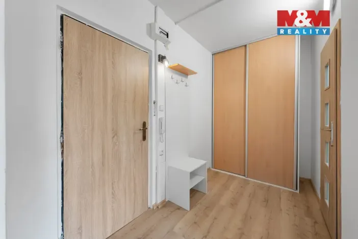 Pronájem bytu 1+1, Ústí nad Labem, Jizerská, 42 m2