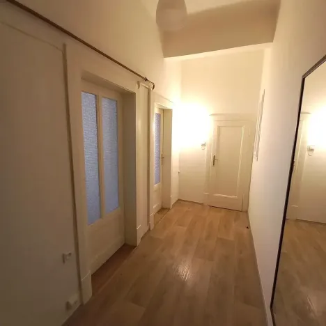 Pronájem bytu 2+kk, Praha - Bubeneč, Raisova, 41 m2