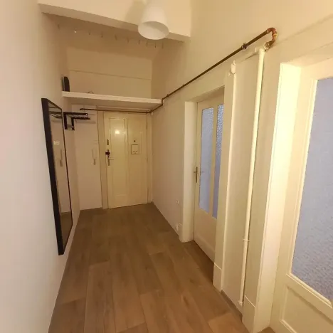 Pronájem bytu 2+kk, Praha - Bubeneč, Raisova, 41 m2