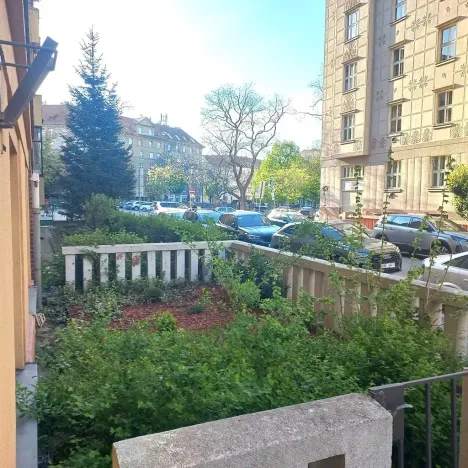 Pronájem bytu 2+kk, Praha - Bubeneč, Raisova, 41 m2