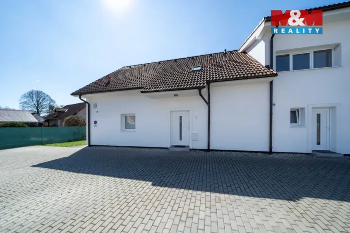 Pronájem bytu 1+kk, Kamenný Újezd - Kocanda, 35 m2