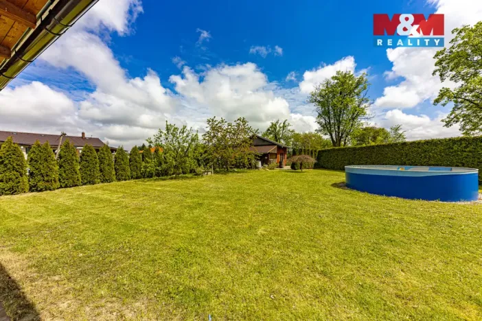 Prodej pozemku pro bydlení, Nepoměřice, 923 m2