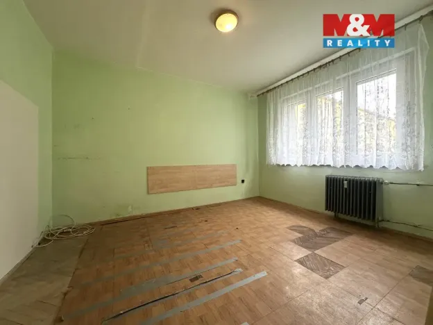 Prodej bytu 2+1, Kadaň, Chomutovská, 51 m2