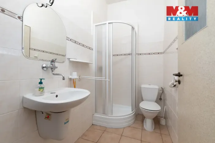 Prodej obchodního prostoru, Bruntál, nám. Míru, 720 m2